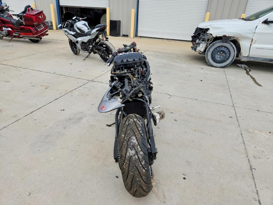 Suzuki GSXR1000 2006 — Copart
