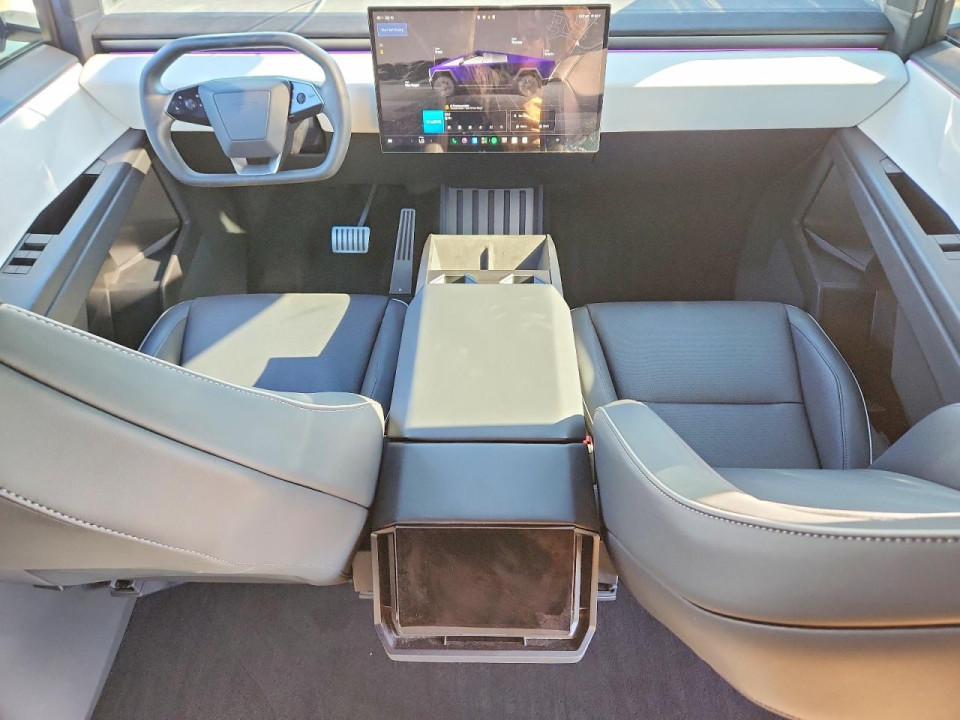 Tesla CYBERTRUCK 2024 — Copart