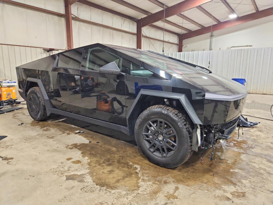 Tesla CYBERTRUCK 2026 — Copart