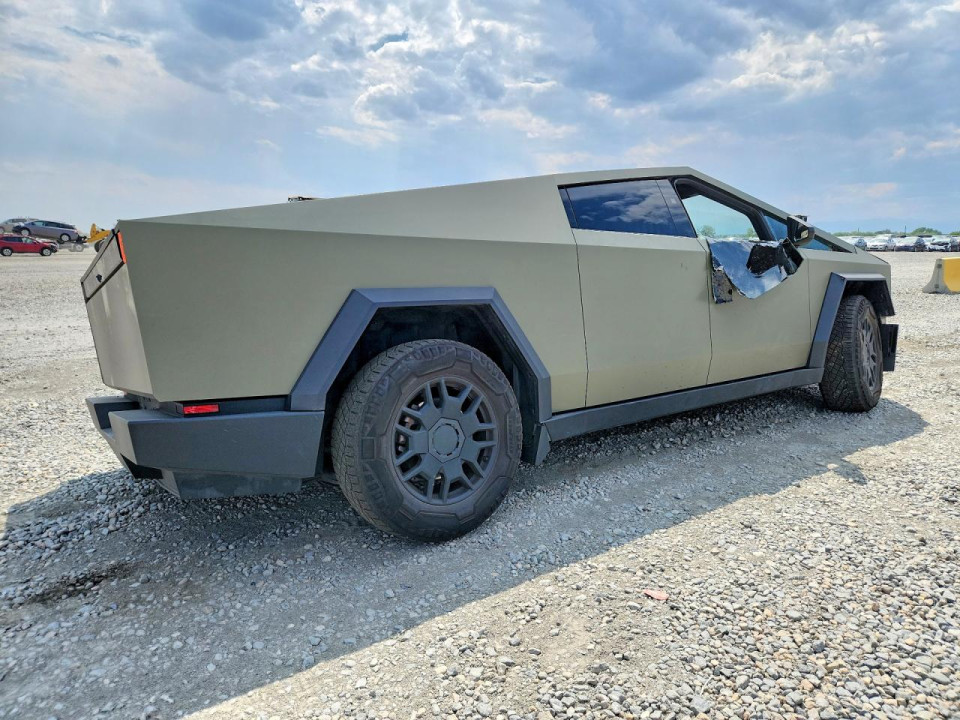 Tesla CYBERTRUCK 2024 — Copart