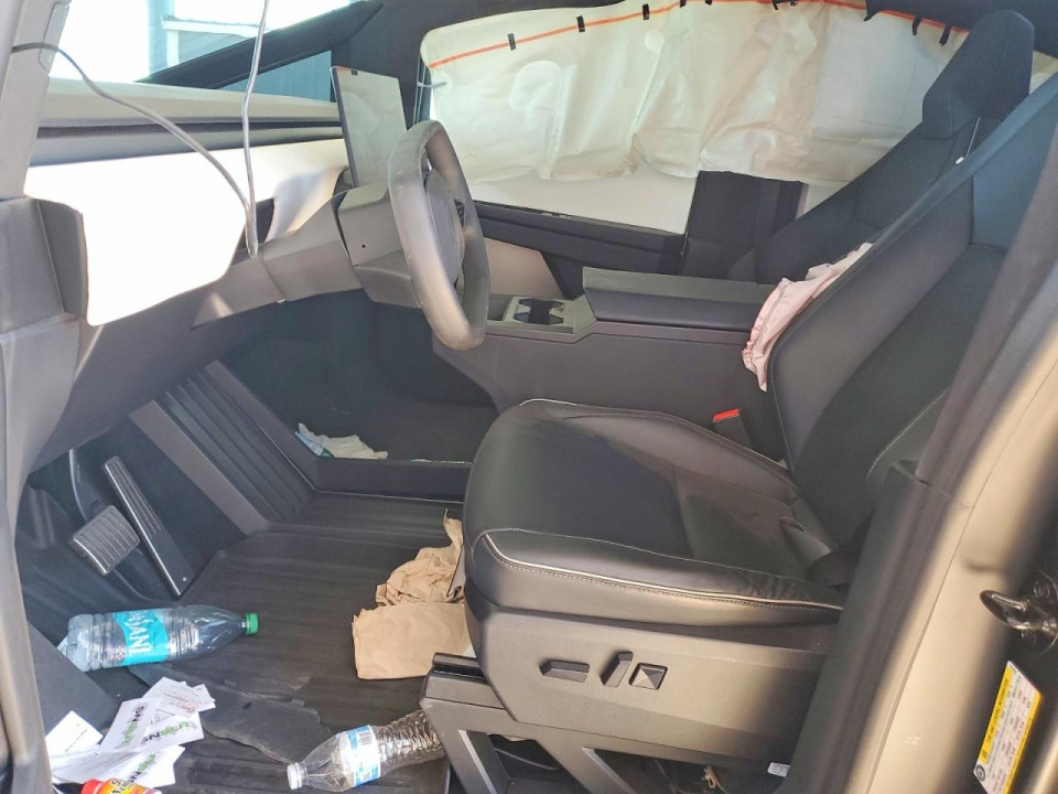 Tesla CYBERTRUCK 2024 — Copart