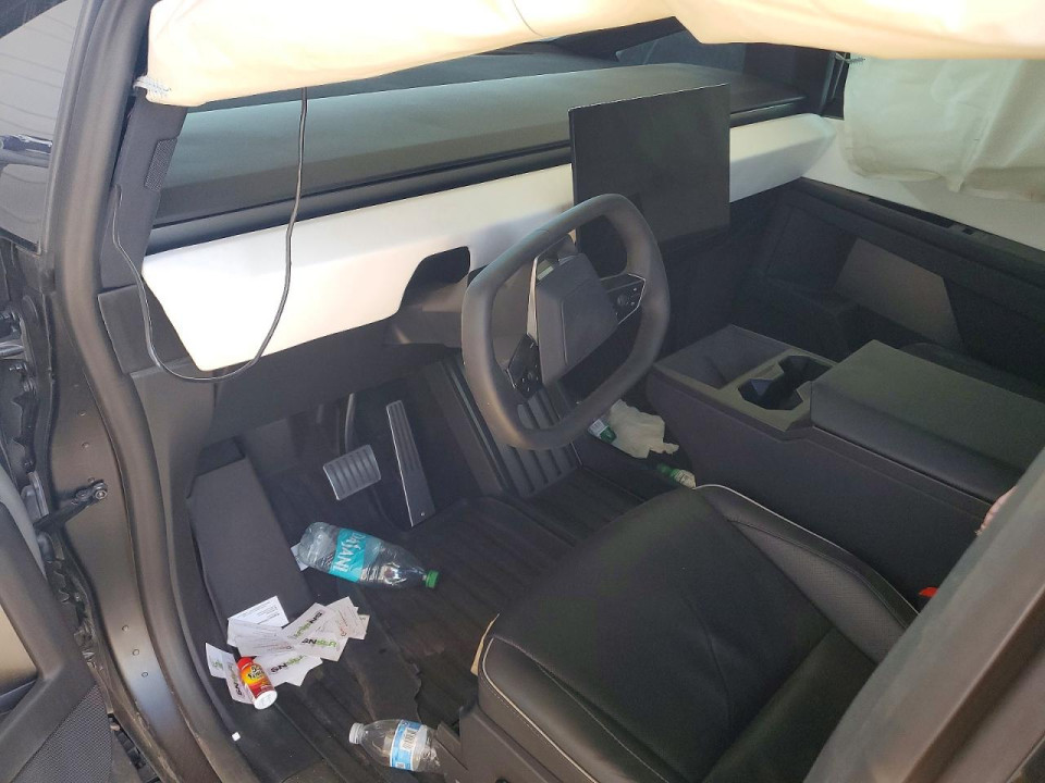 Tesla CYBERTRUCK 2024 — Copart