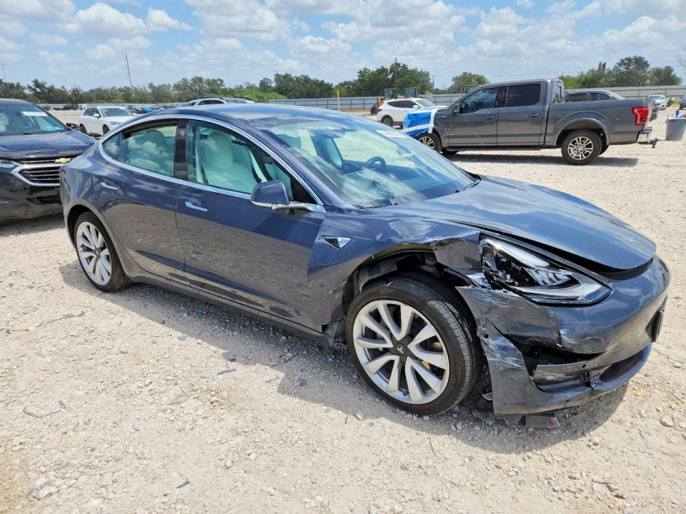 Tesla MODEL 3 2019 — Copart