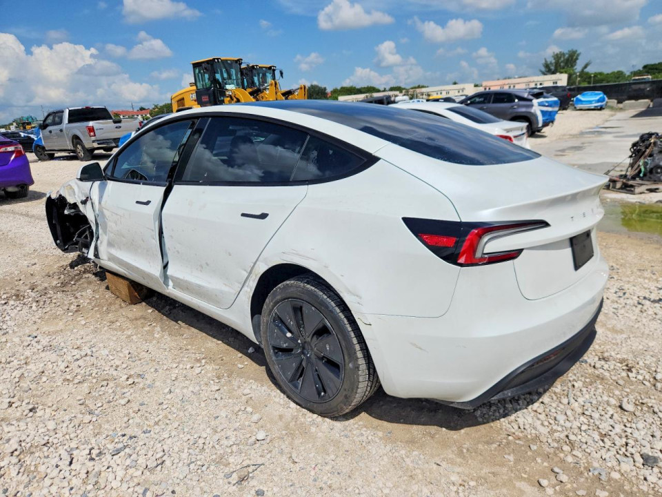 Tesla MODEL 3 2025 — Copart