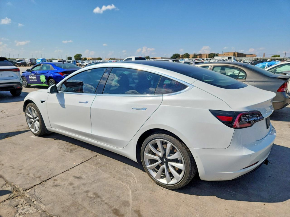 Tesla MODEL 3 2019 — Copart