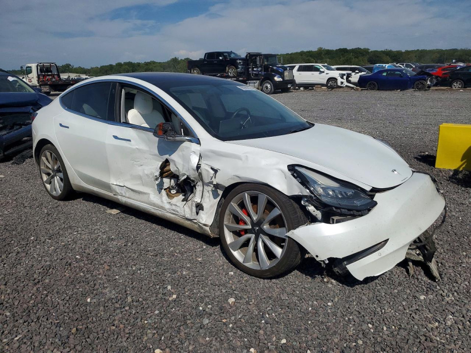 Tesla MODEL 3 2018 — Copart