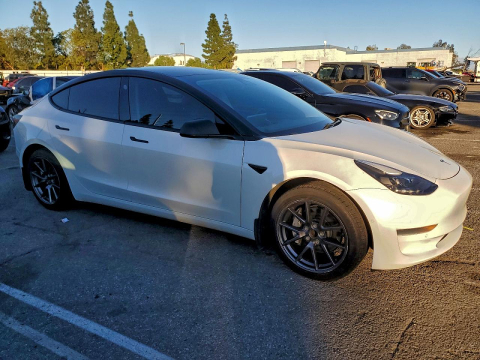 Tesla MODEL 3 2021 — Copart