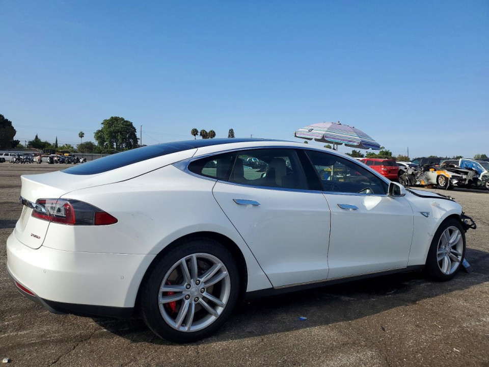 Tesla MODEL S 2015 — Copart