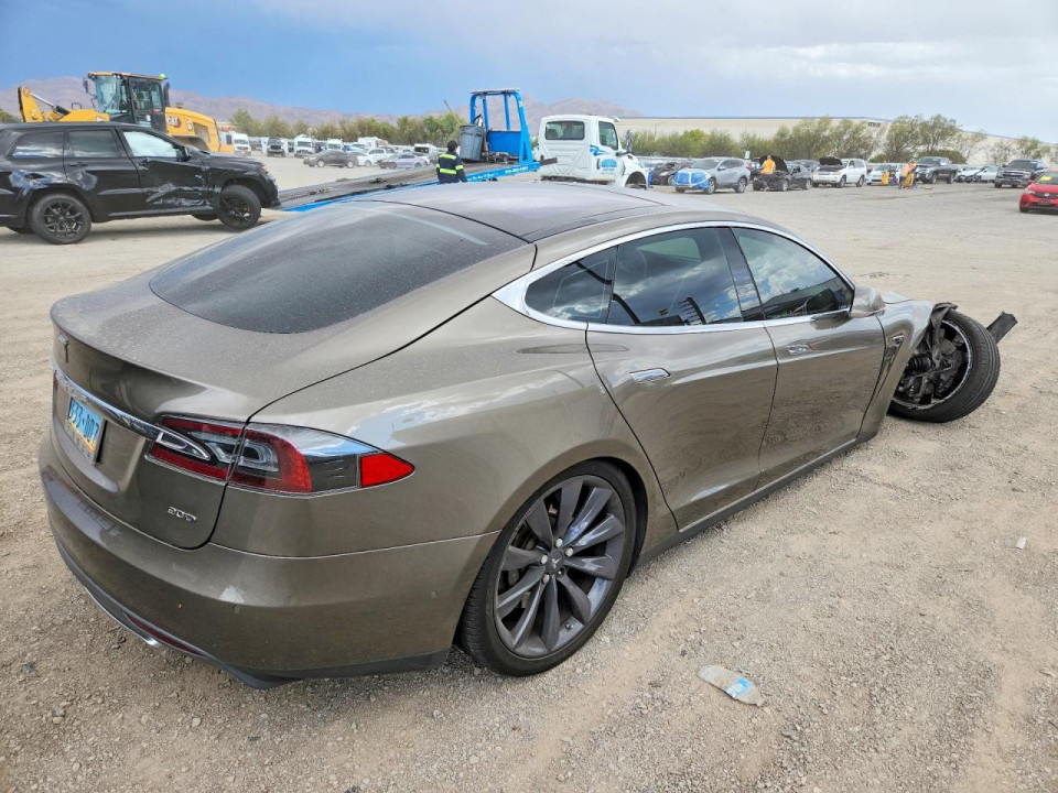 Tesla MODEL S 2015 — Copart