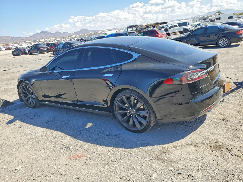 Tesla MODEL S 2016 — Copart