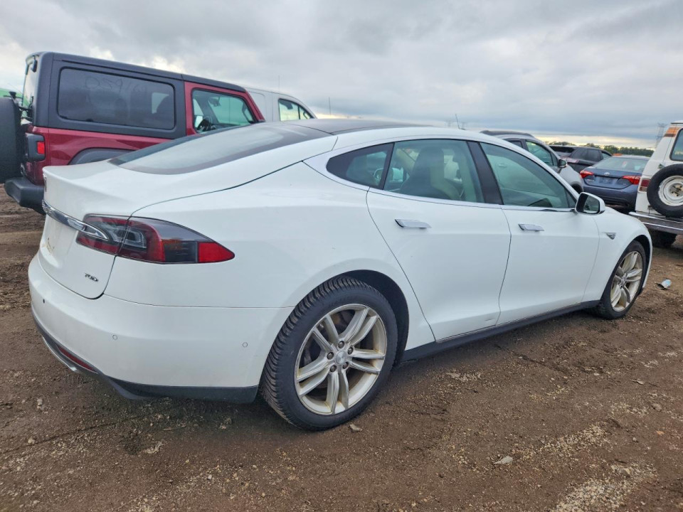 Tesla MODEL S 2015 — Copart