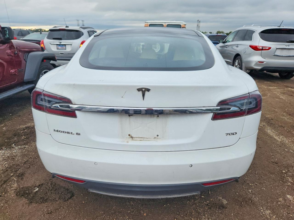 Tesla MODEL S 2015 — Copart