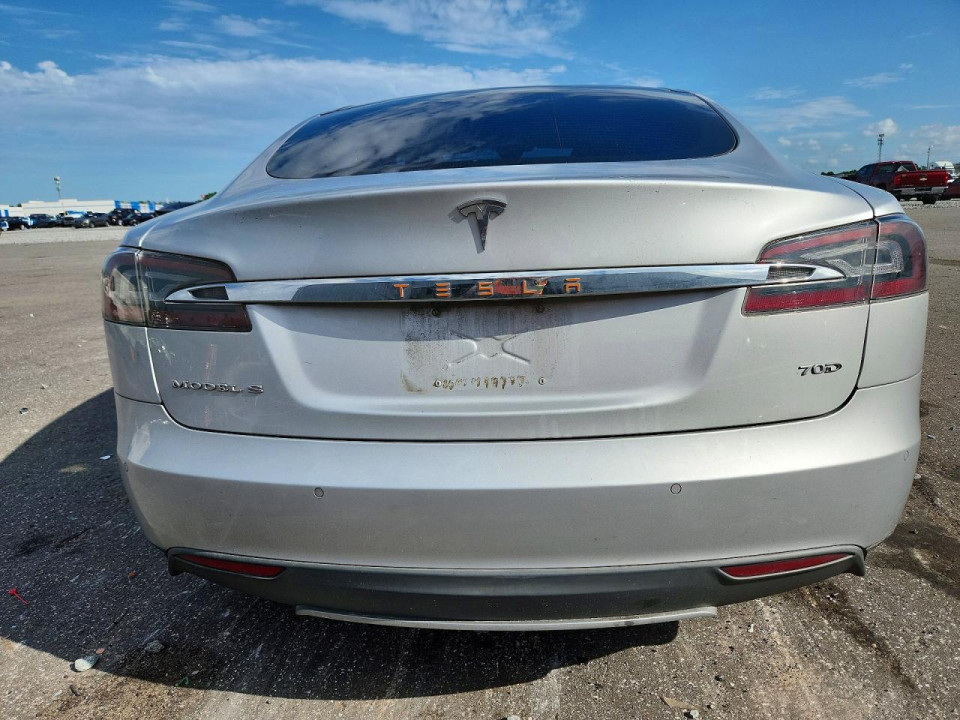 Tesla MODEL S 2016 — Copart