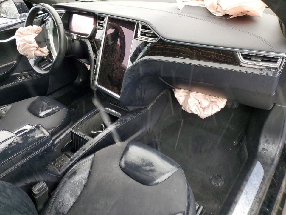 Tesla MODEL S 2016 — Copart