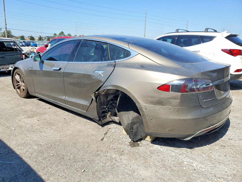 Tesla MODEL S 2015 — Copart