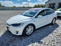 Tesla MODEL X 2016