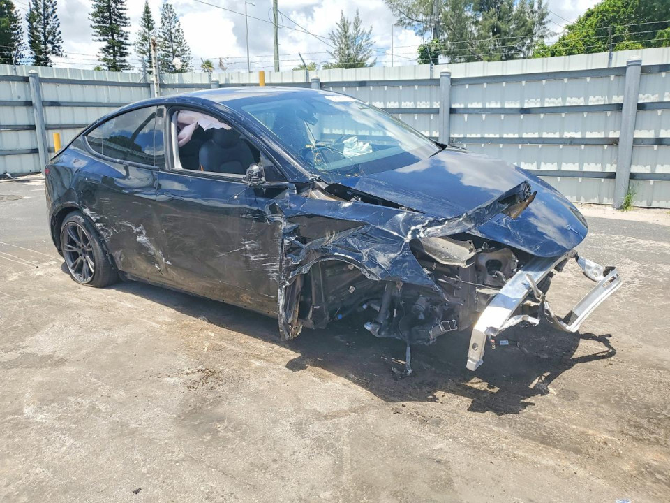 Tesla MODEL Y 2024 — Copart