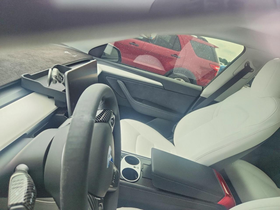 Tesla MODEL Y 2024 — Copart