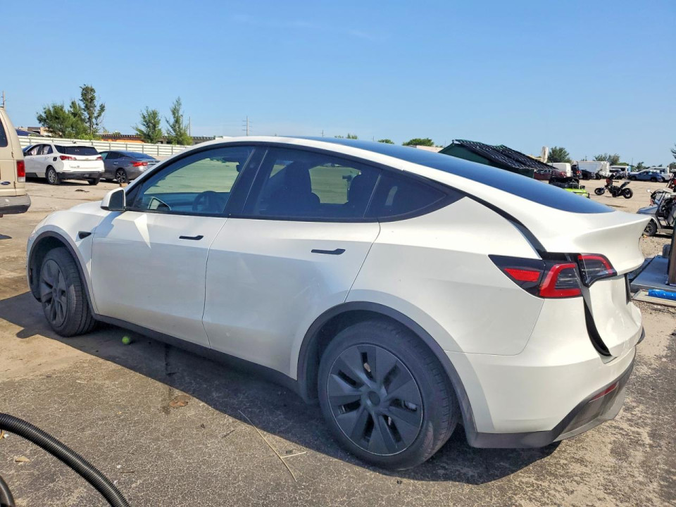 Tesla MODEL Y 2025 — Copart