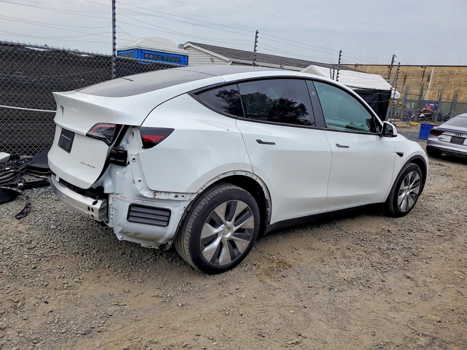 Tesla MODEL Y 2024 — Copart