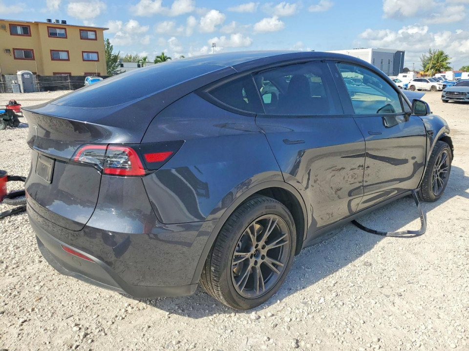 Tesla MODEL Y 2025 — Copart