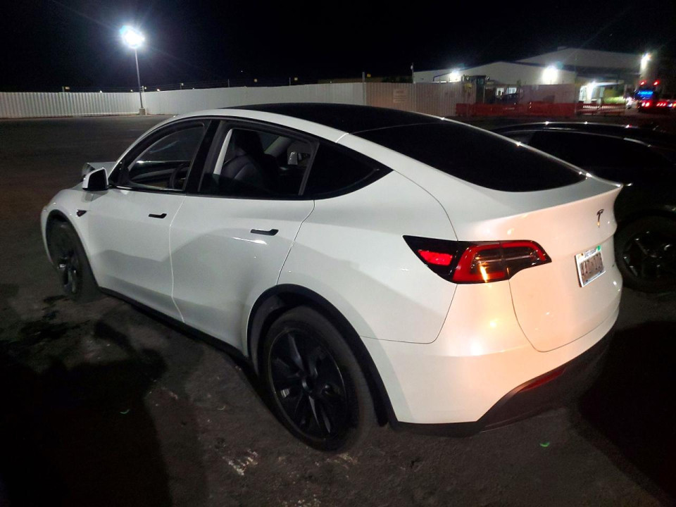 Tesla MODEL Y 2024 — Copart