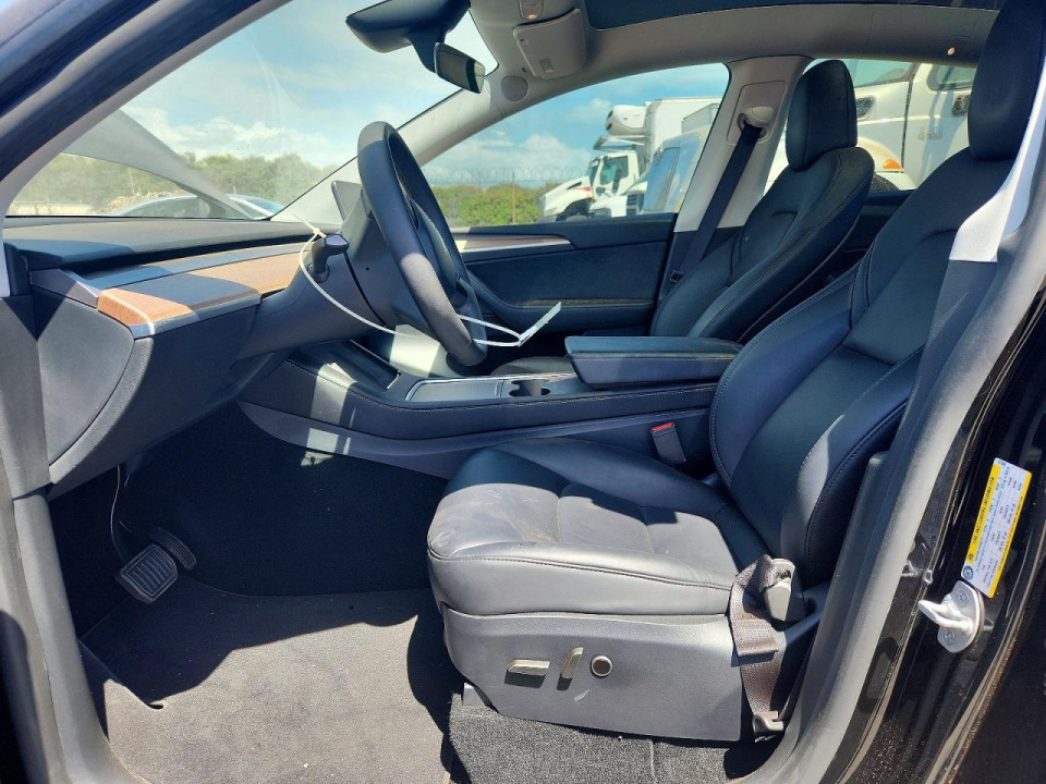 Tesla MODEL Y 2025 — Copart