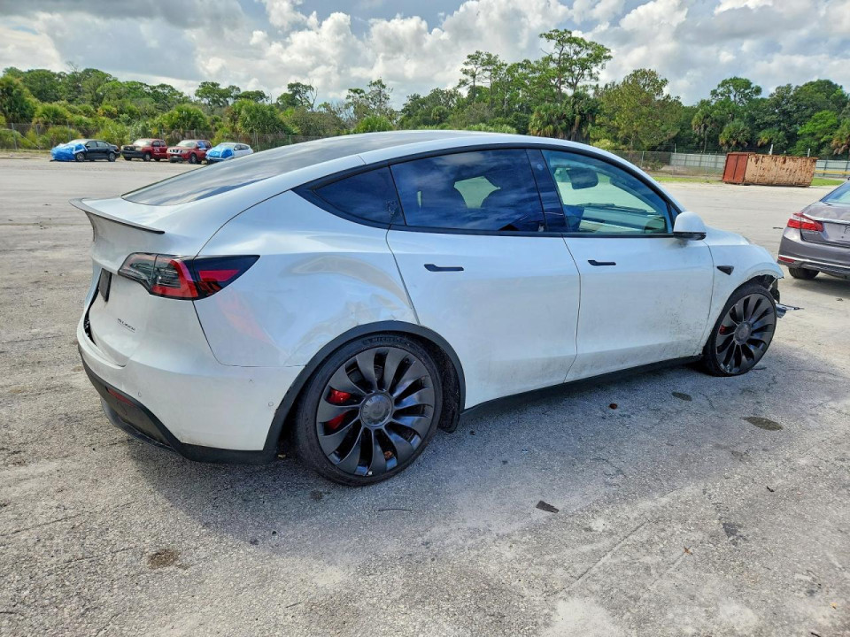 Tesla MODEL Y 2022 — Copart