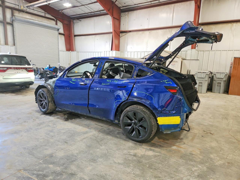 Tesla MODEL Y 2025 — Copart