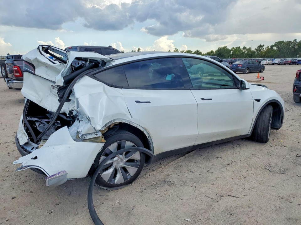 Tesla MODEL Y 2024 — Copart
