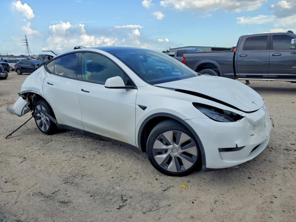 Tesla MODEL Y 2024 — Copart