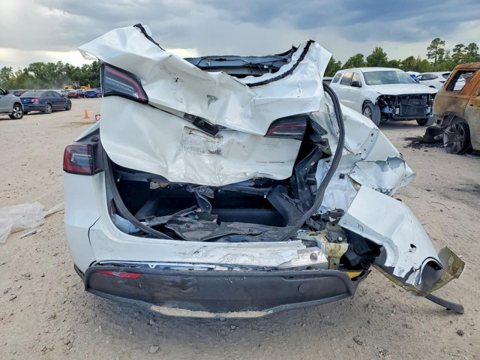 Tesla MODEL Y 2024 — Copart
