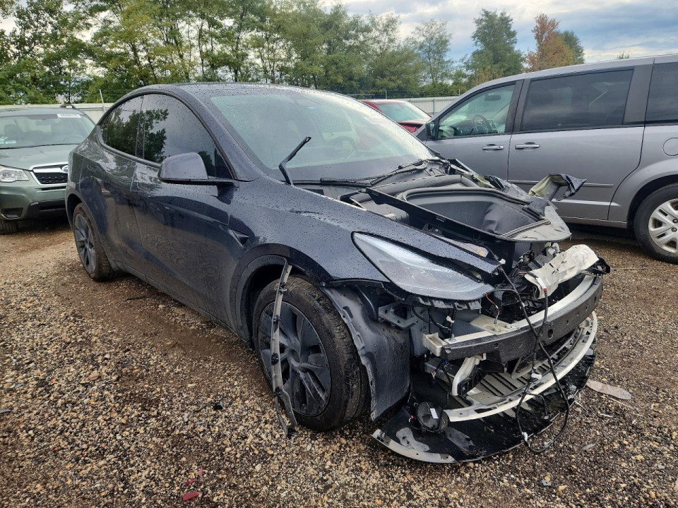 Tesla MODEL Y 2025 — Copart