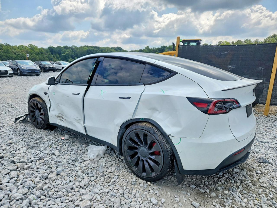 Tesla MODEL Y 2021 — Copart