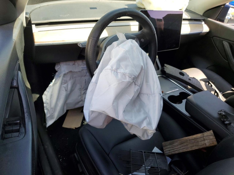 Tesla MODEL Y 2021 — Copart