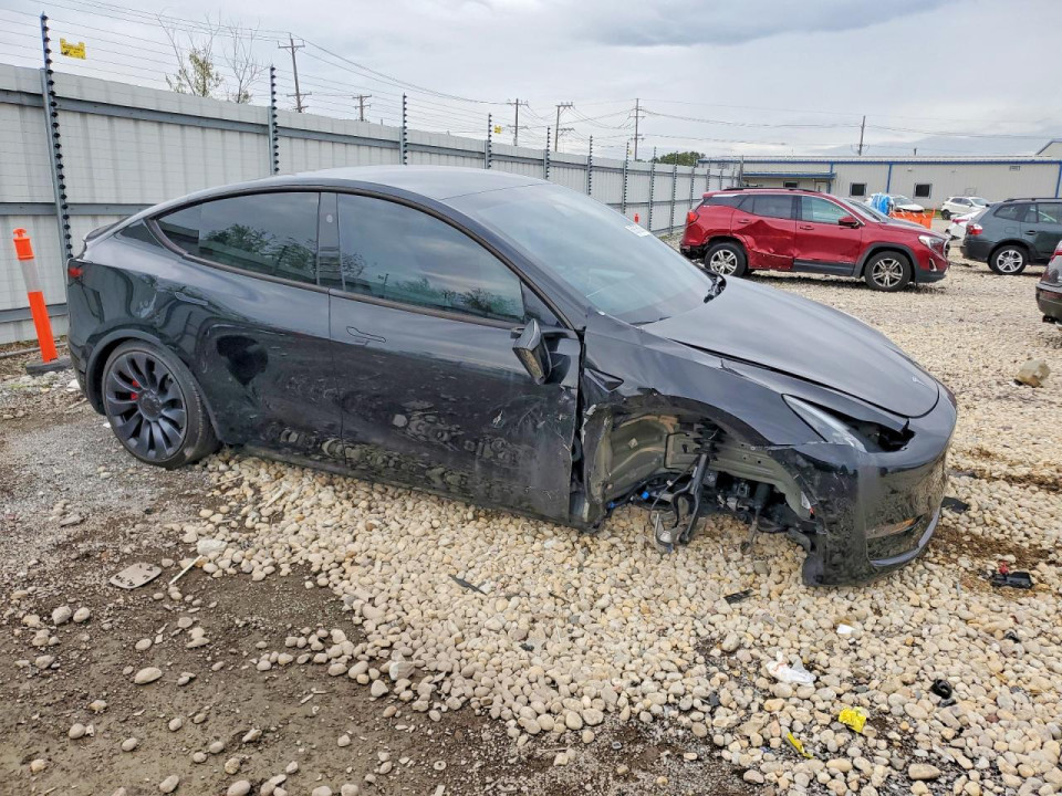 Tesla MODEL Y 2024 — Copart