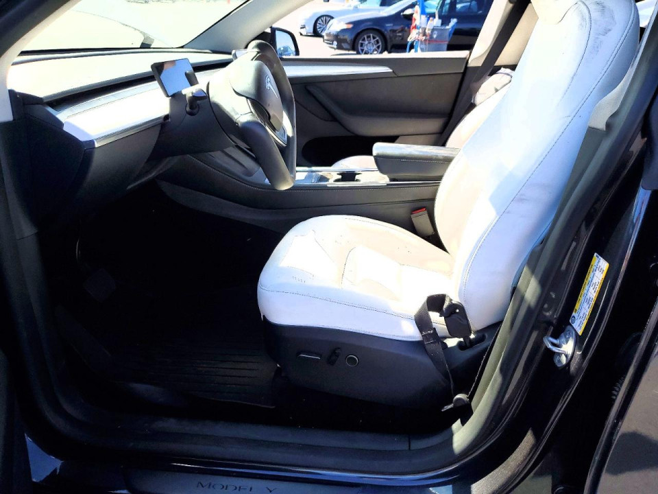 Tesla MODEL Y 2025 — Copart