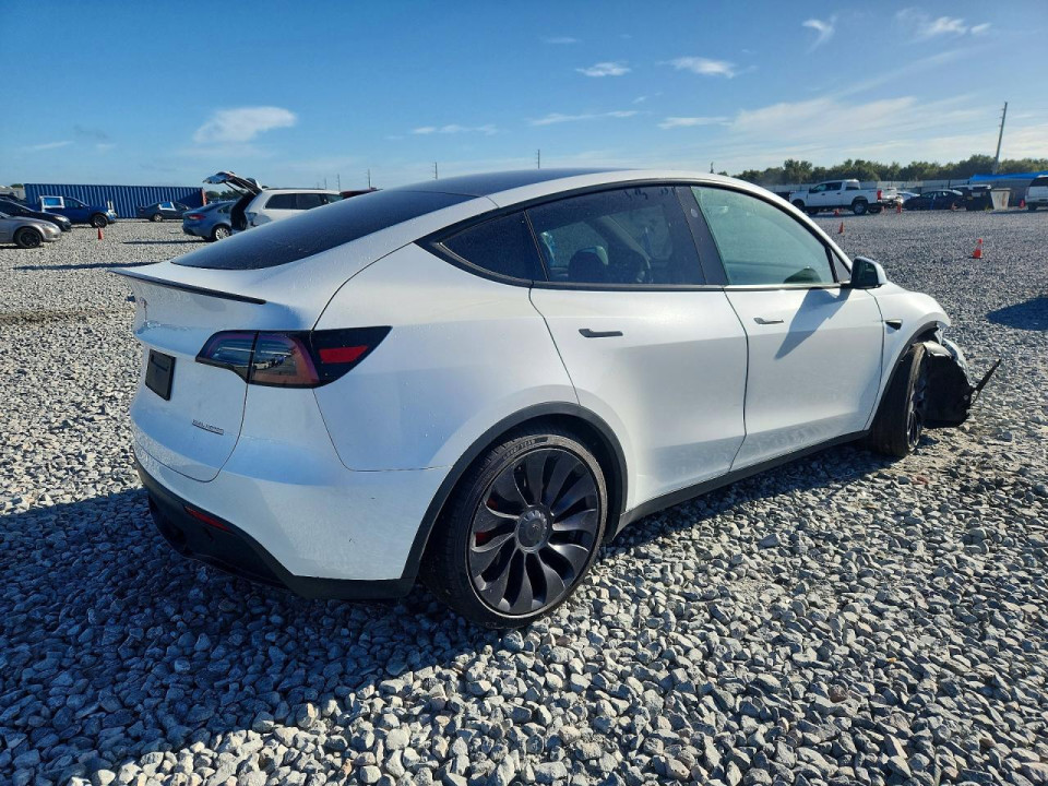 Tesla MODEL Y 2025 — Copart
