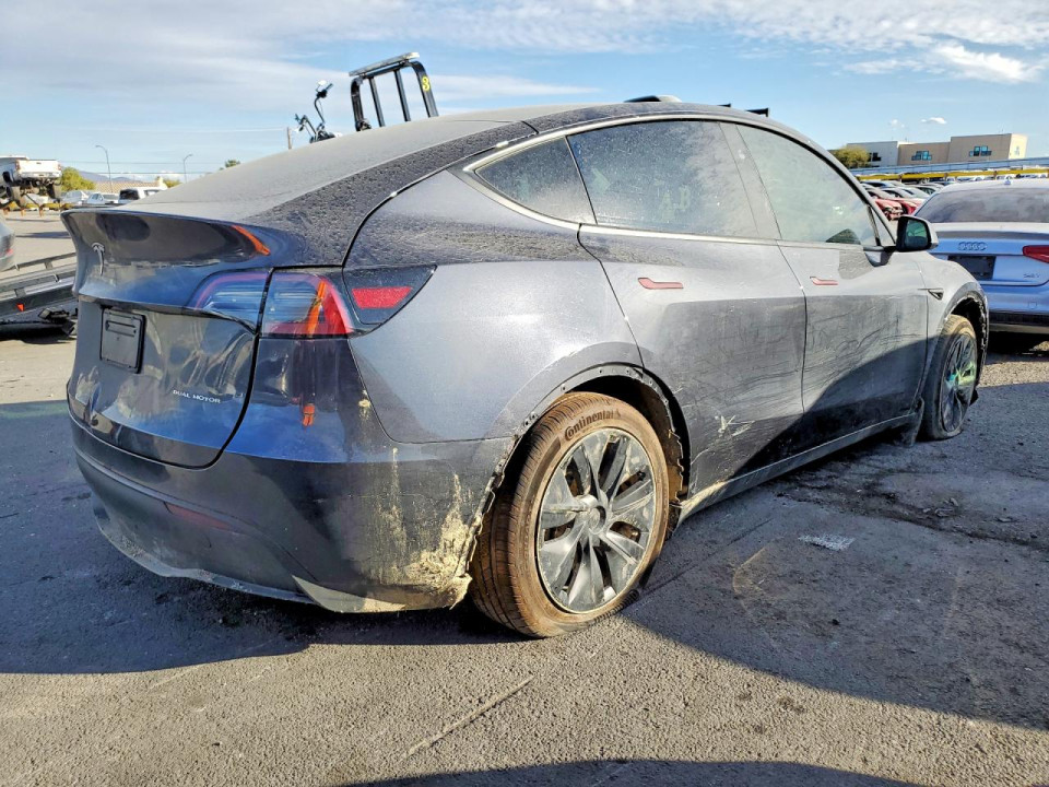 Tesla MODEL Y 2025 — Copart