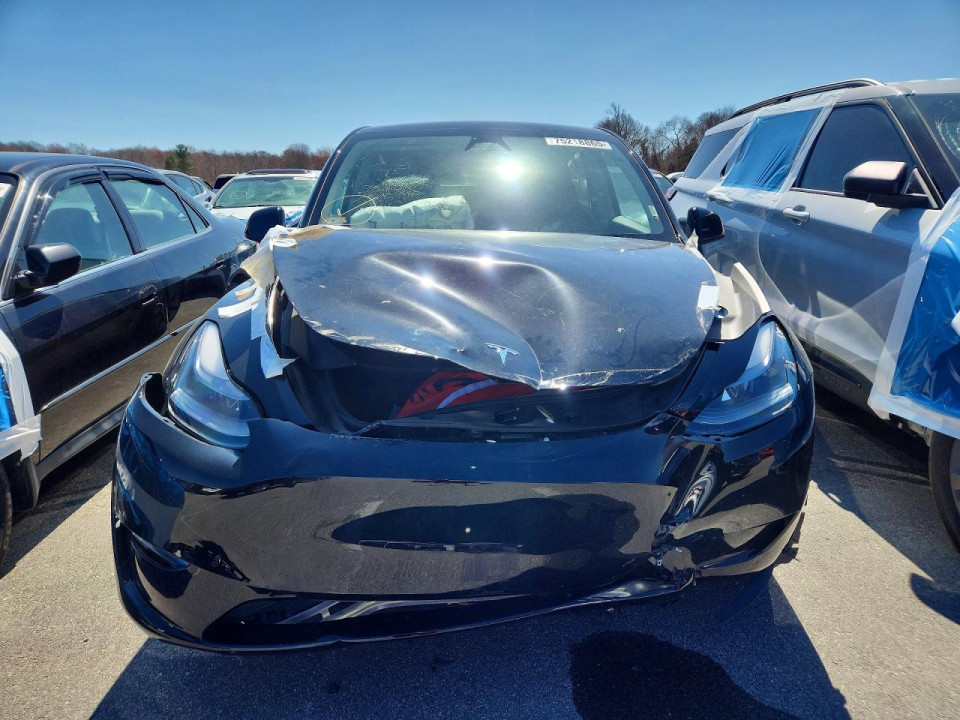 Tesla MODEL Y 2025 — Copart
