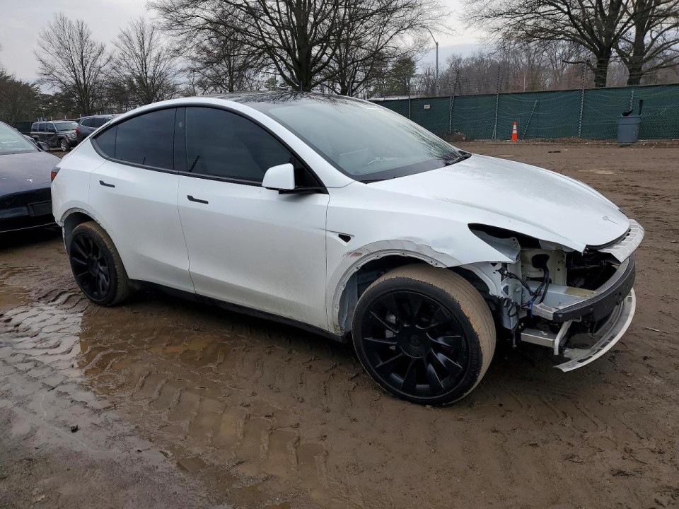 Tesla MODEL Y 2024 — Copart