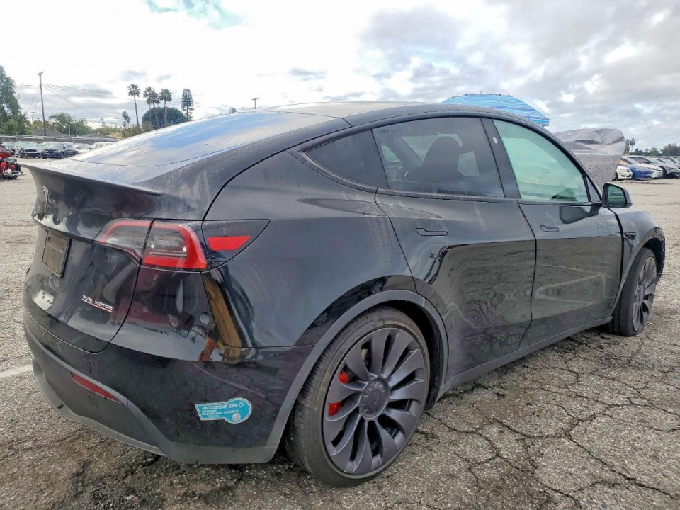 Tesla MODEL Y 2025 — Copart