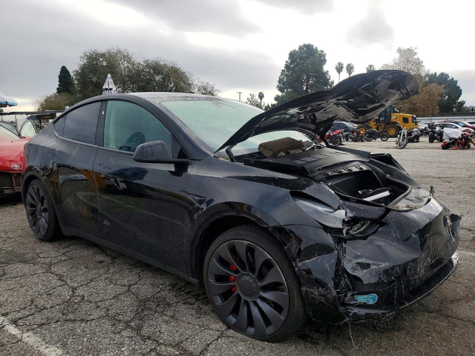Tesla MODEL Y 2025 — Copart