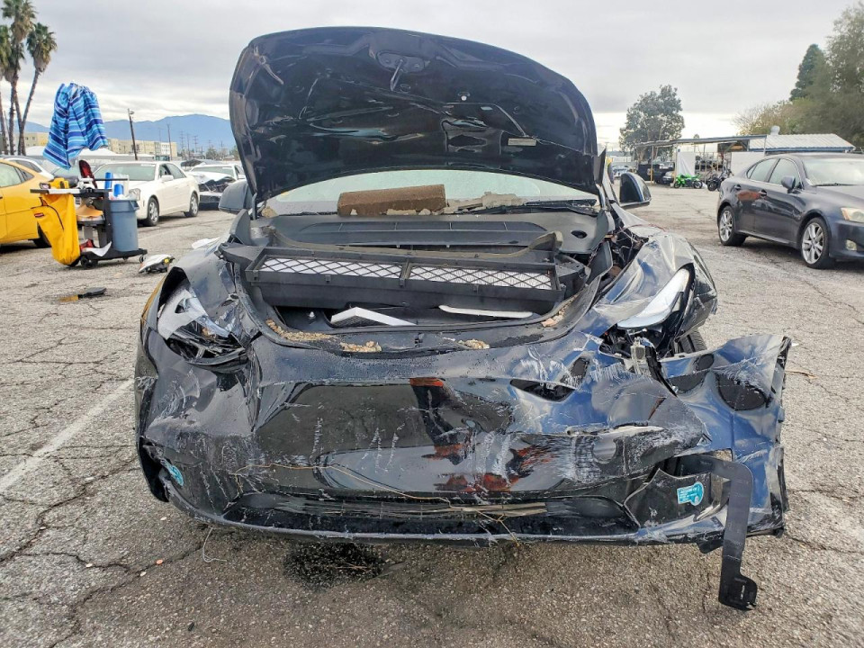 Tesla MODEL Y 2025 — Copart