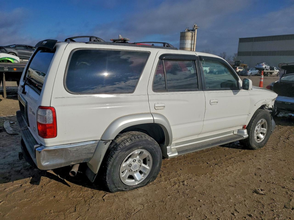 Toyota 4RUNNER 2000 — Copart