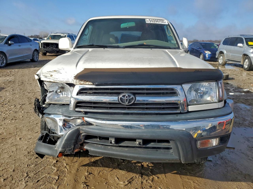 Toyota 4RUNNER 2000 — Copart