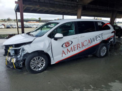 Toyota SIENNA LE 2021 — Copart