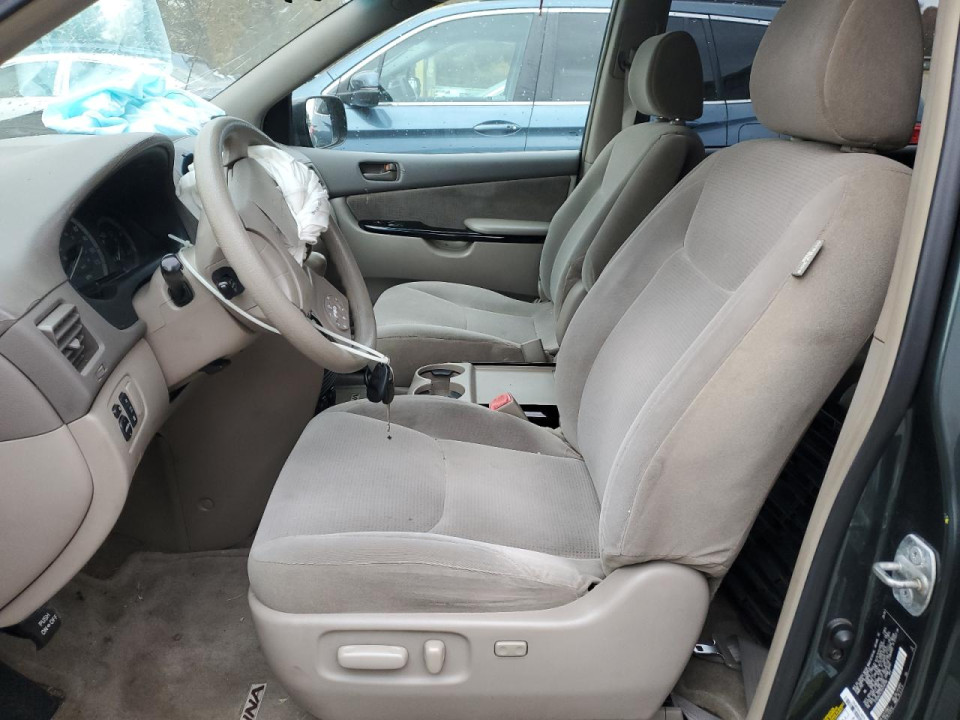 Toyota SIENNA CE 2005 — Copart