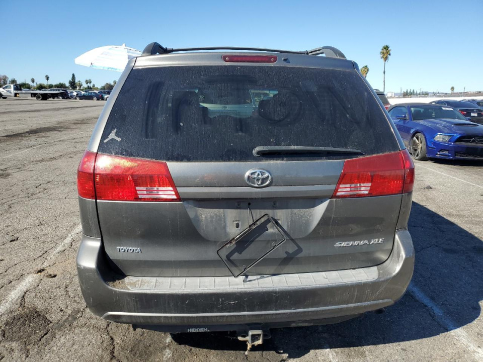 Toyota SIENNA XLE 2004 — Copart