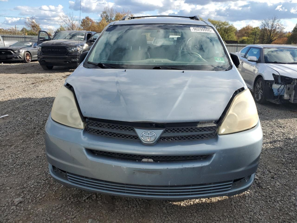 Toyota SIENNA CE 2004 — Copart